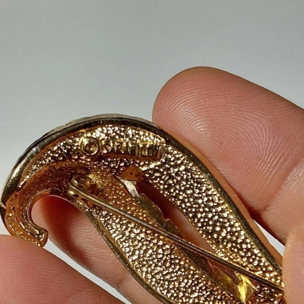 Vintage Sarah Coventry Art Nouveau Intricate Gold Tone Leaf Brooch Pin - Picture 3 of 5